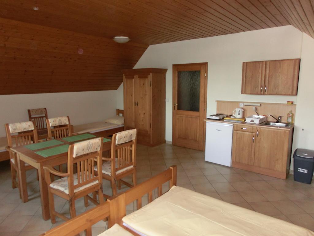 Penzion Kaminek Rokytnice nad Jizerou Kamer foto
